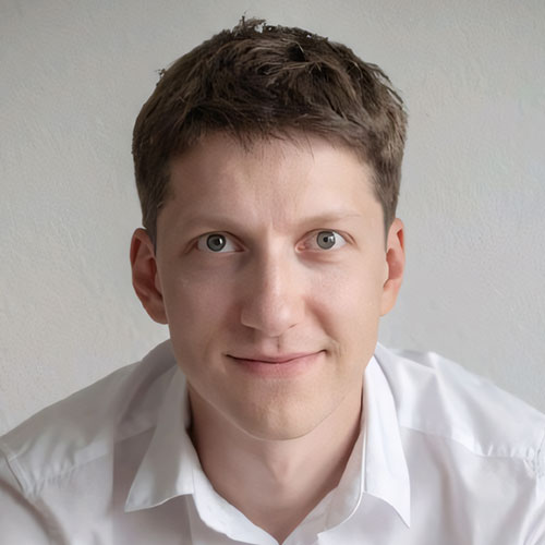 2025-04-17_Portrait_Vorstand_Beirat_Marketing-Club-Allgaeu_Oleg-Finger Portrait-Foto von Oleg Finger. Beirat des Marketing Club Allgäu.
